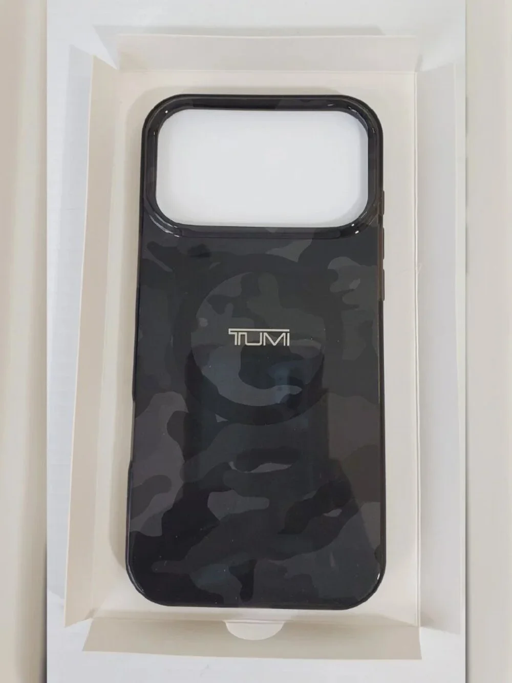 Tumi 2026 made